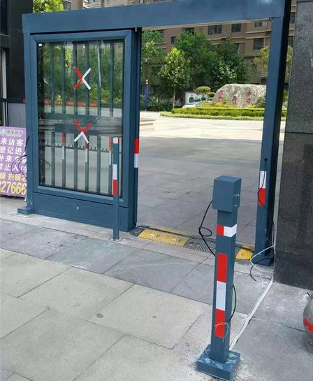 新品上市人行道闸广告门